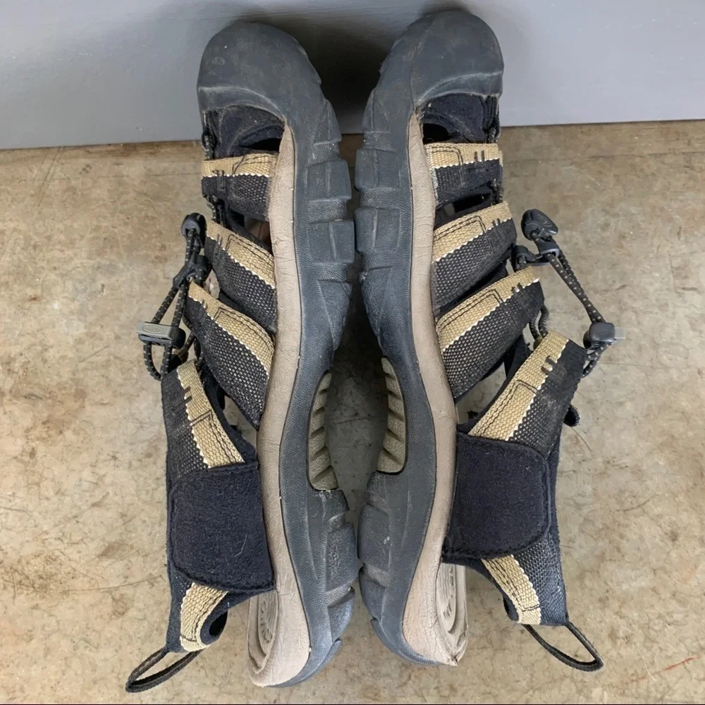 Keen Brown Waterproof Sandals Size 9‎